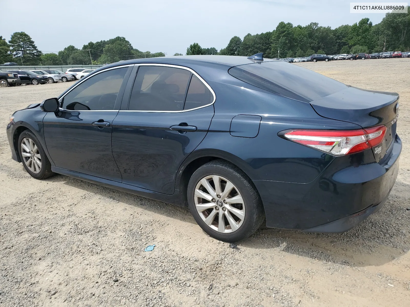 2020 Toyota Camry Le VIN: 4T1C11AK6LU886009 Lot: 65912344