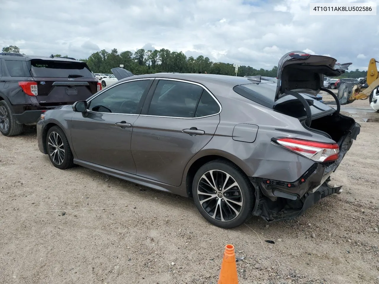 2020 Toyota Camry Se VIN: 4T1G11AK8LU502586 Lot: 70024814