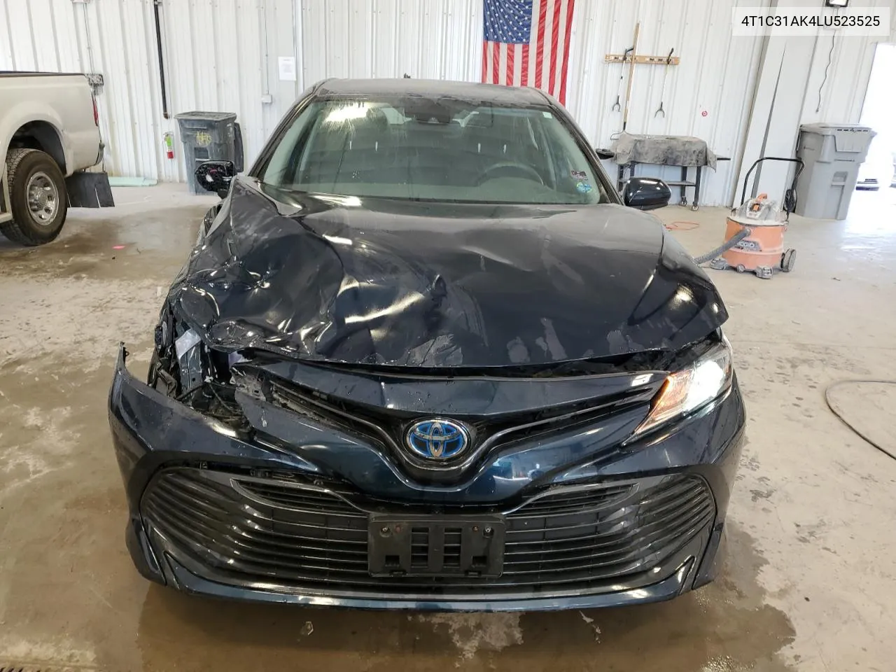 2020 Toyota Camry Le VIN: 4T1C31AK4LU523525 Lot: 70818914