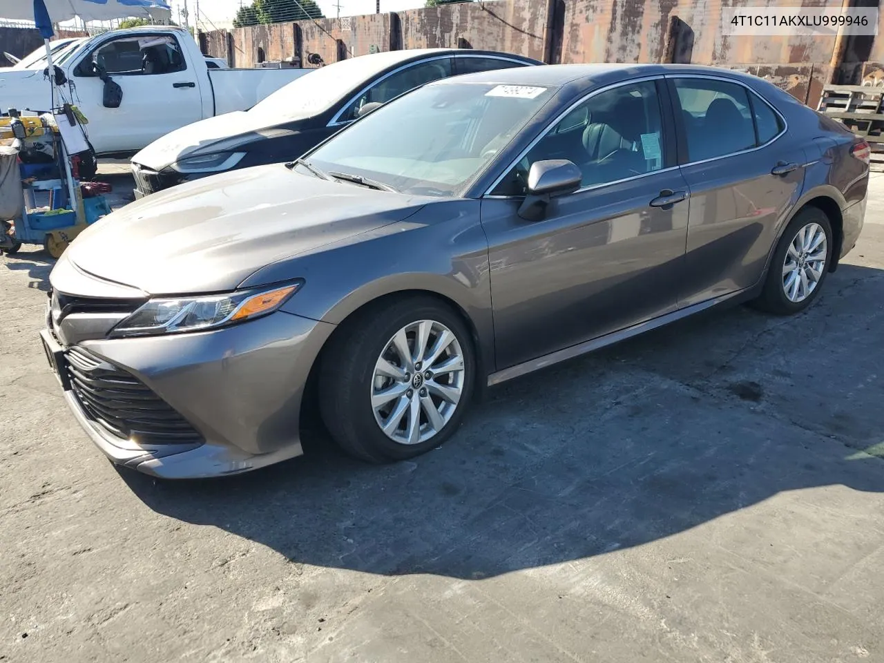 2020 Toyota Camry Le VIN: 4T1C11AKXLU999946 Lot: 71499274