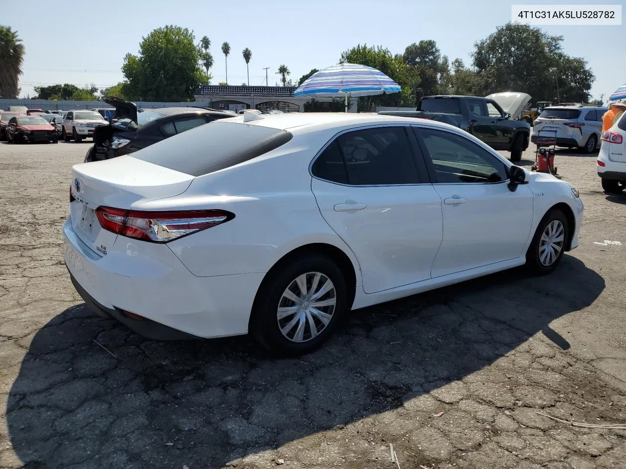 2020 Toyota Camry Le VIN: 4T1C31AK5LU528782 Lot: 72552864