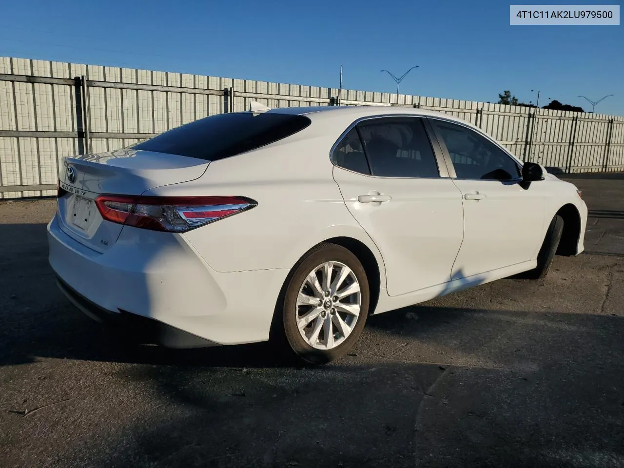 2020 Toyota Camry Le VIN: 4T1C11AK2LU979500 Lot: 76626334