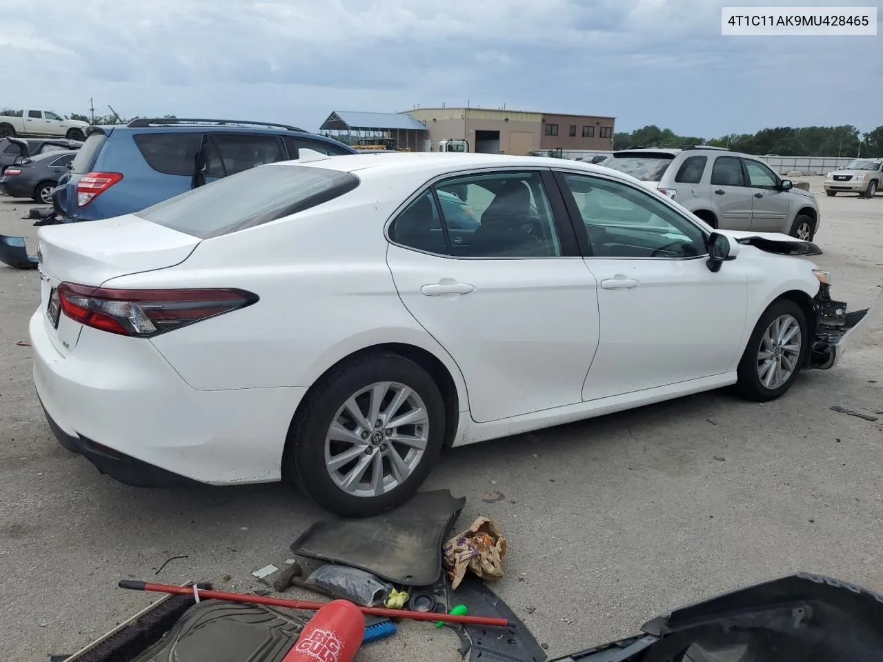 4T1C11AK9MU428465 2021 Toyota Camry Le