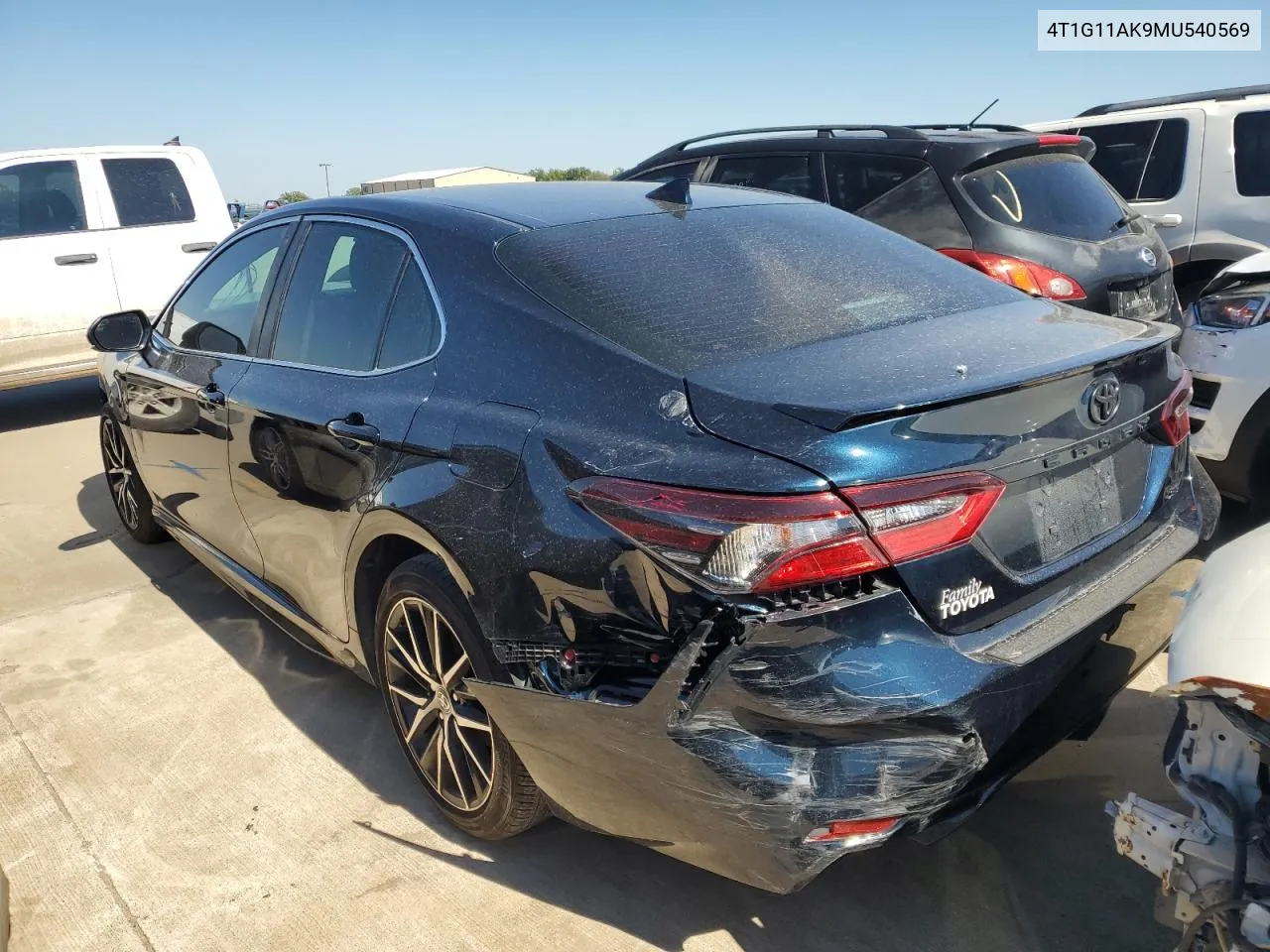 4T1G11AK9MU540569 2021 Toyota Camry Se