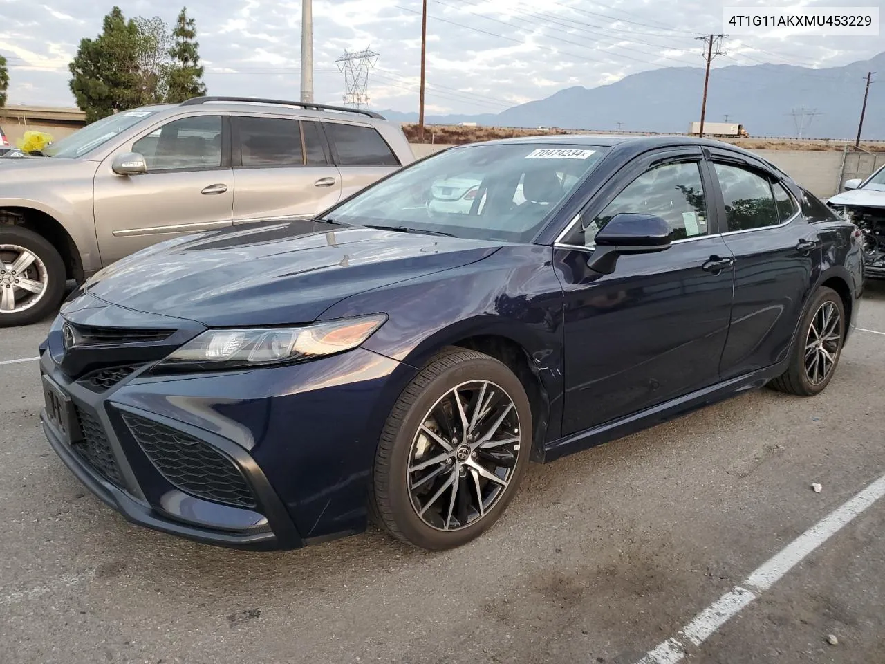 2021 Toyota Camry Se VIN: 4T1G11AKXMU453229 Lot: 70474234