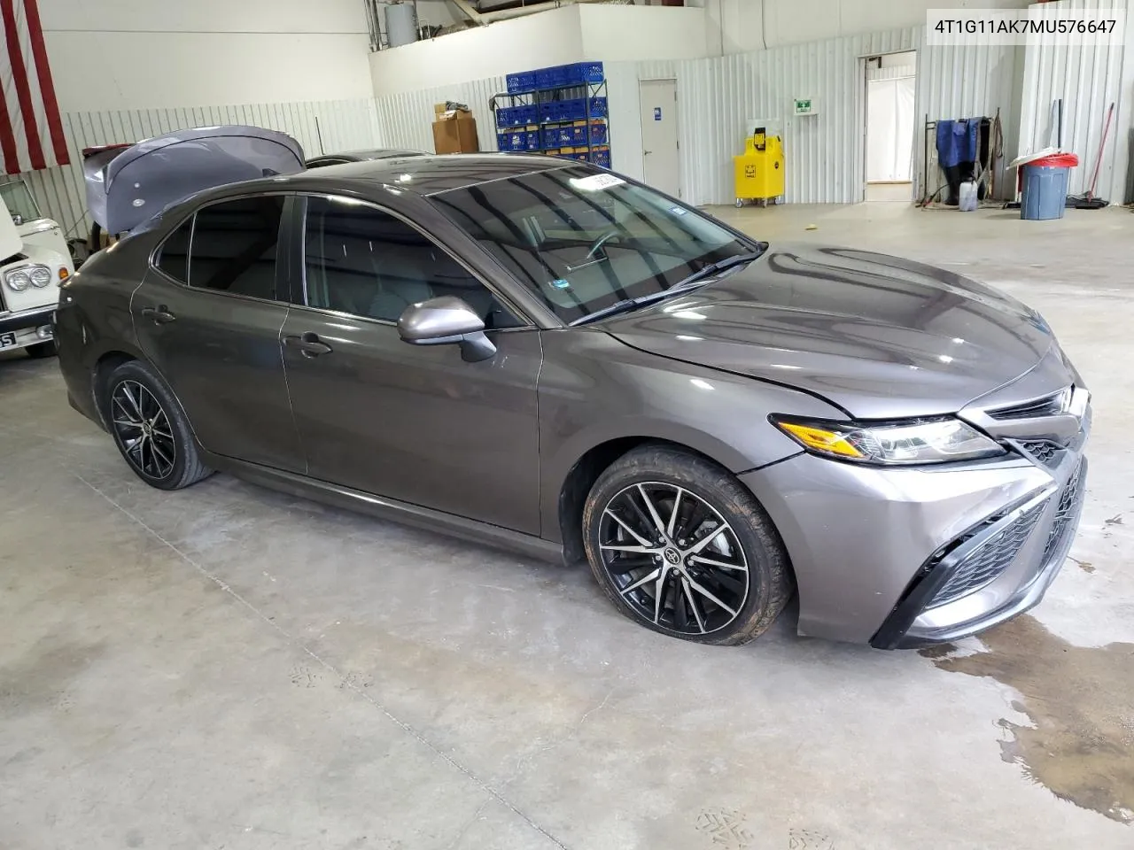 2021 Toyota Camry Se VIN: 4T1G11AK7MU576647 Lot: 70681824