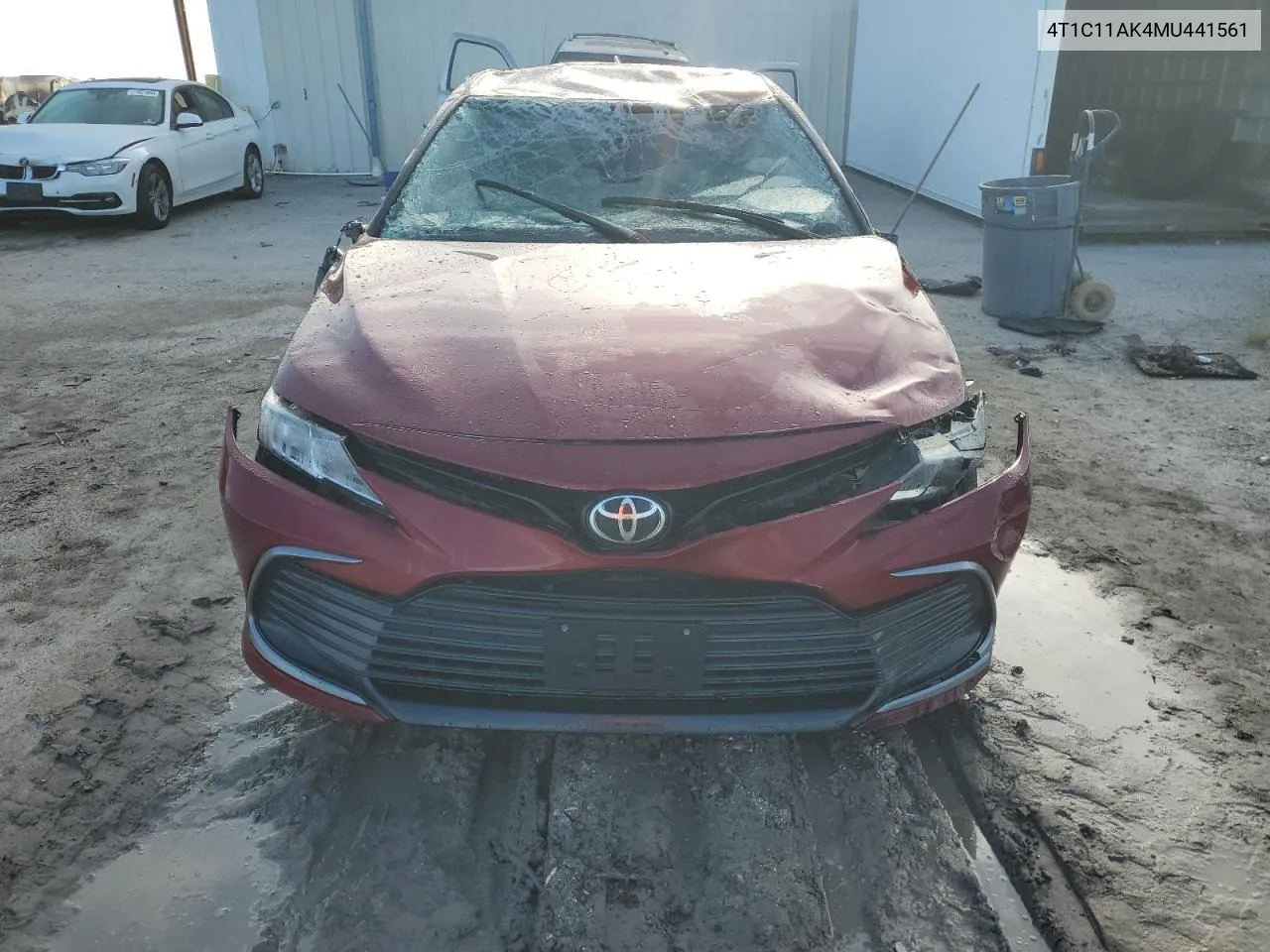 2021 Toyota Camry Le VIN: 4T1C11AK4MU441561 Lot: 71828994