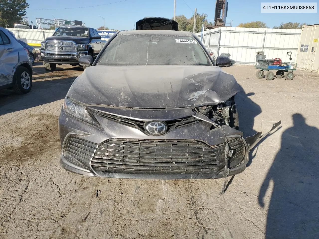 2021 Toyota Camry Le VIN: 4T1H11BK3MU038868 Lot: 76884194