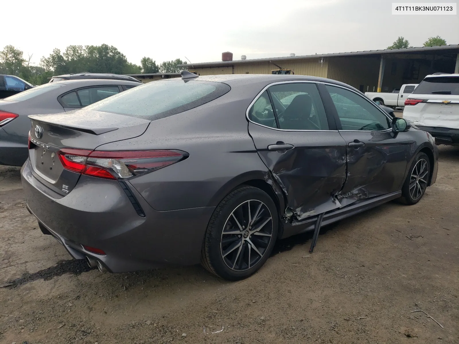 4T1T11BK3NU071123 2022 Toyota Camry Se