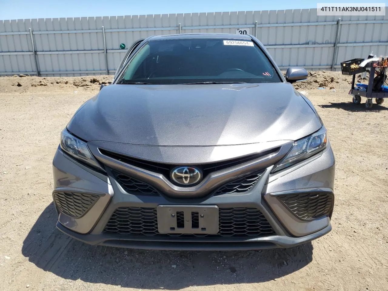 4T1T11AK3NU041511 2022 Toyota Camry Se