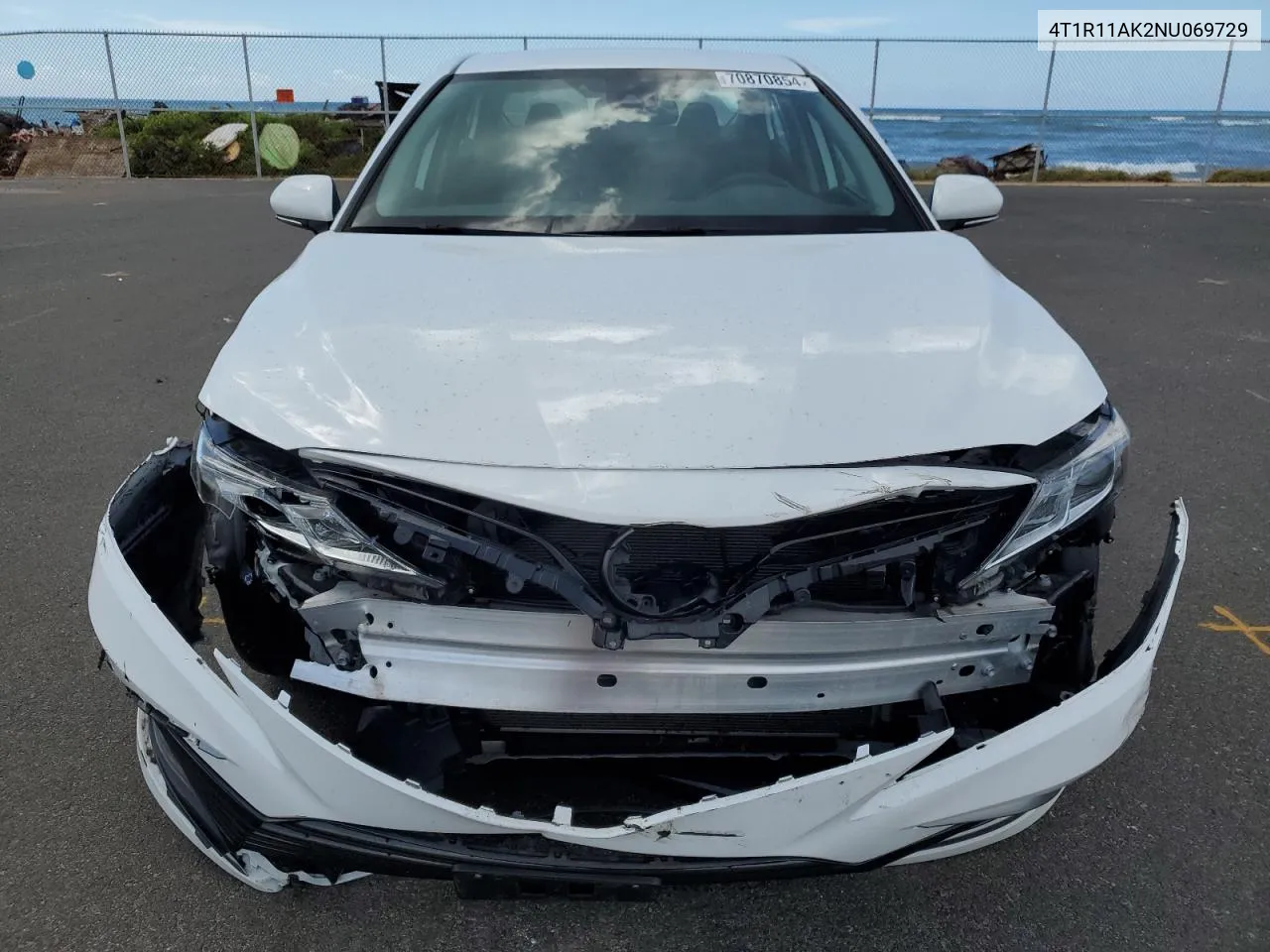 4T1R11AK2NU069729 2022 Toyota Camry Le