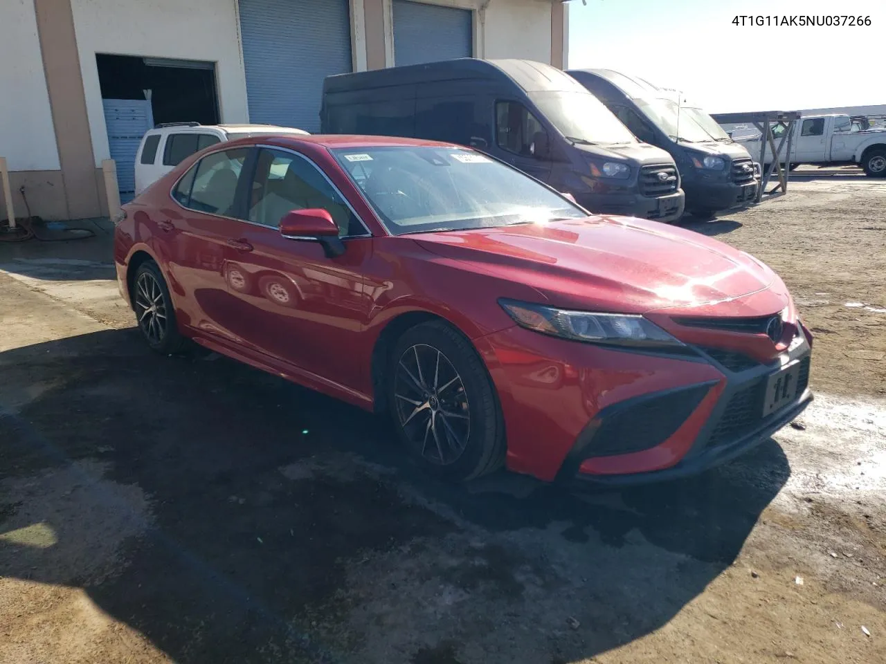 4T1G11AK5NU037266 2022 Toyota Camry Se