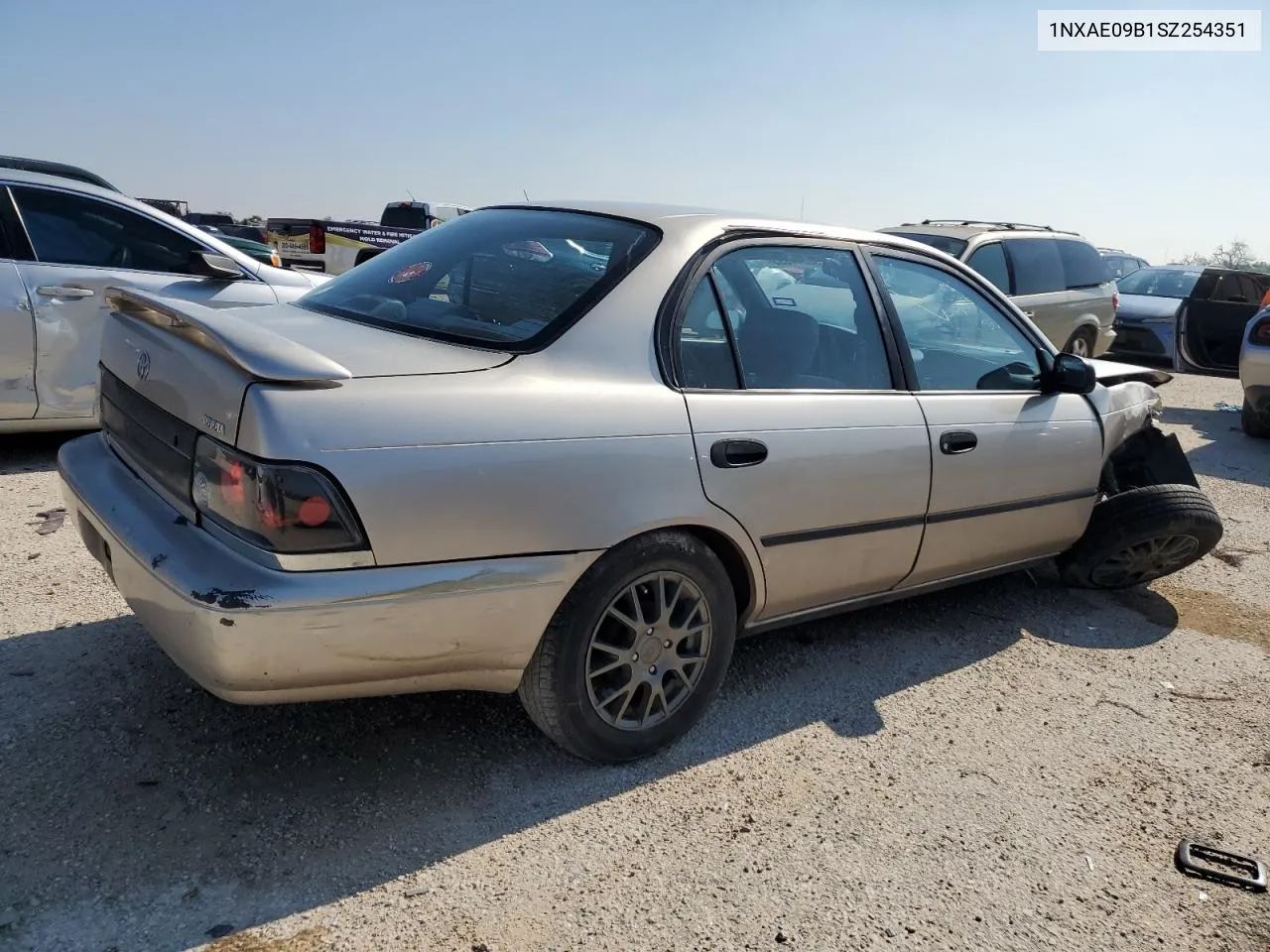 1995 Toyota Corolla Le VIN: 1NXAE09B1SZ254351 Lot: 76416544