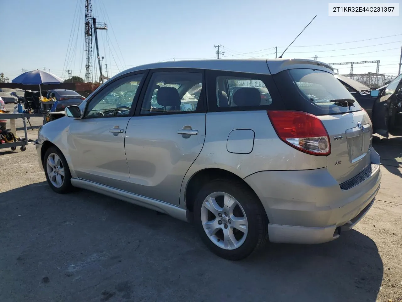 2004 Toyota Corolla Matrix Xr VIN: 2T1KR32E44C231357 Lot: 70820554