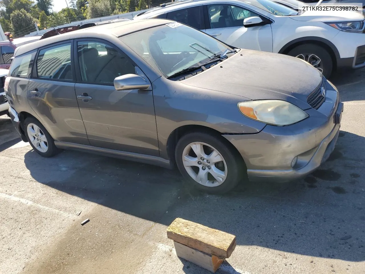 2005 Toyota Corolla Matrix Xr VIN: 2T1KR32E75C398782 Lot: 63849224