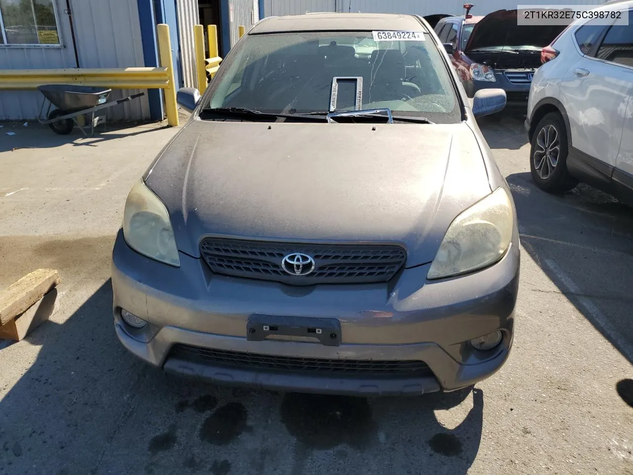 2T1KR32E75C398782 2005 Toyota Corolla Matrix Xr