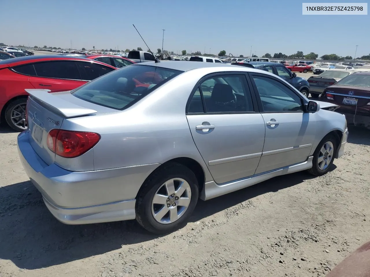 2005 Toyota Corolla Ce VIN: 1NXBR32E75Z425798 Lot: 66342104