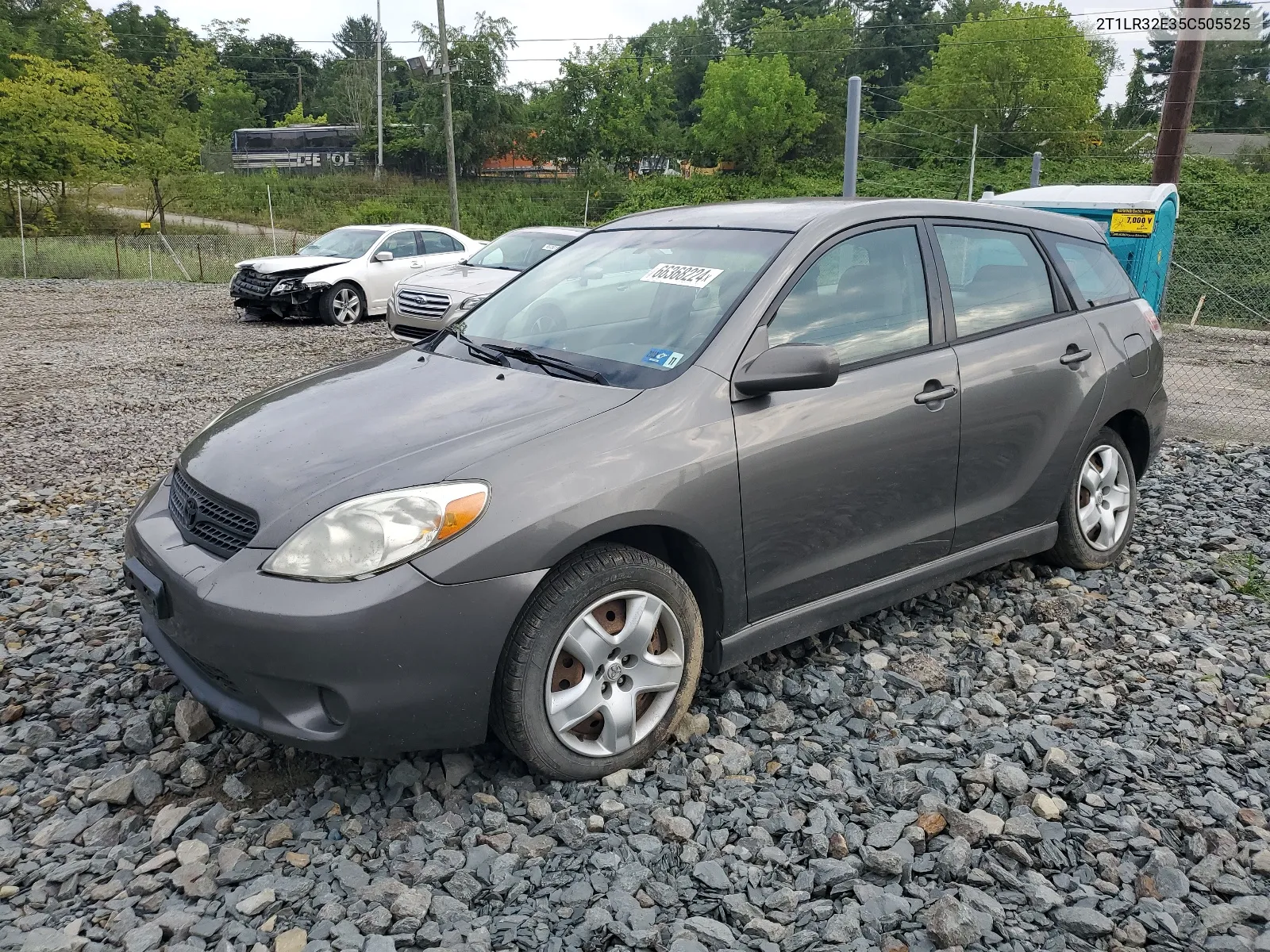 2005 Toyota Corolla Matrix Base VIN: 2T1LR32E35C505525 Lot: 66368224