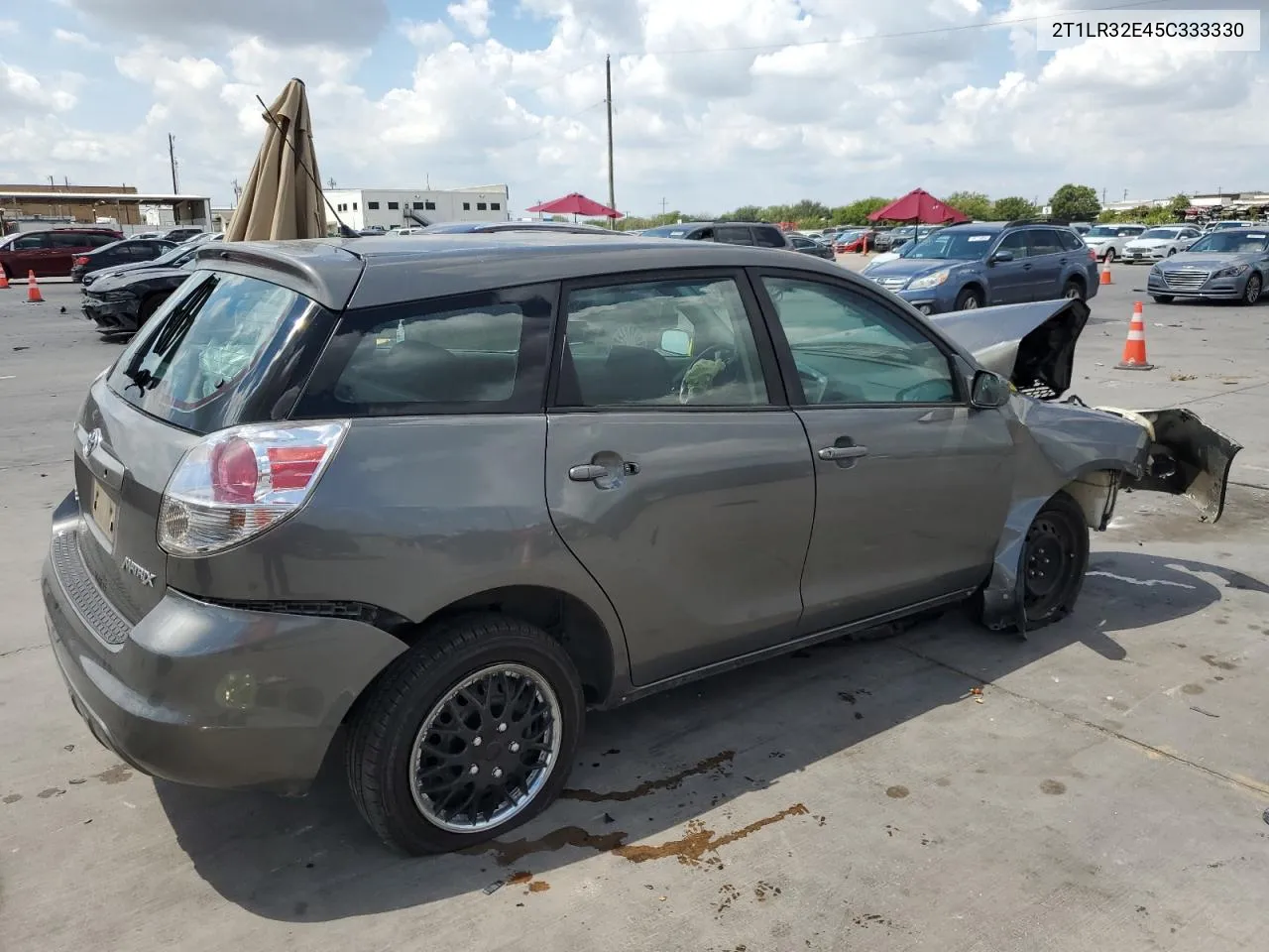 2005 Toyota Corolla Matrix Base VIN: 2T1LR32E45C333330 Lot: 69902214