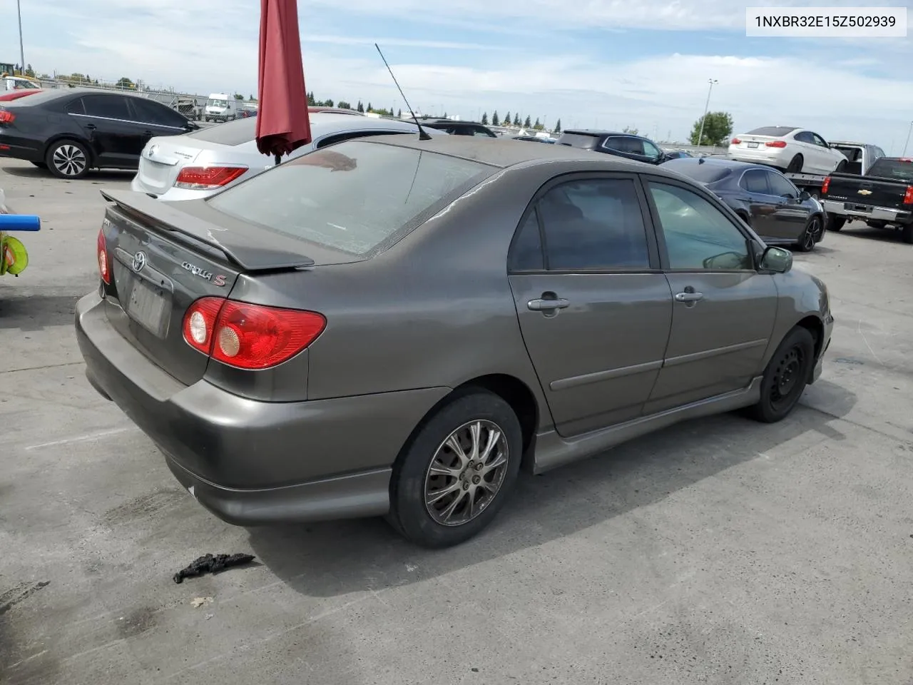 2005 Toyota Corolla Ce VIN: 1NXBR32E15Z502939 Lot: 71996984