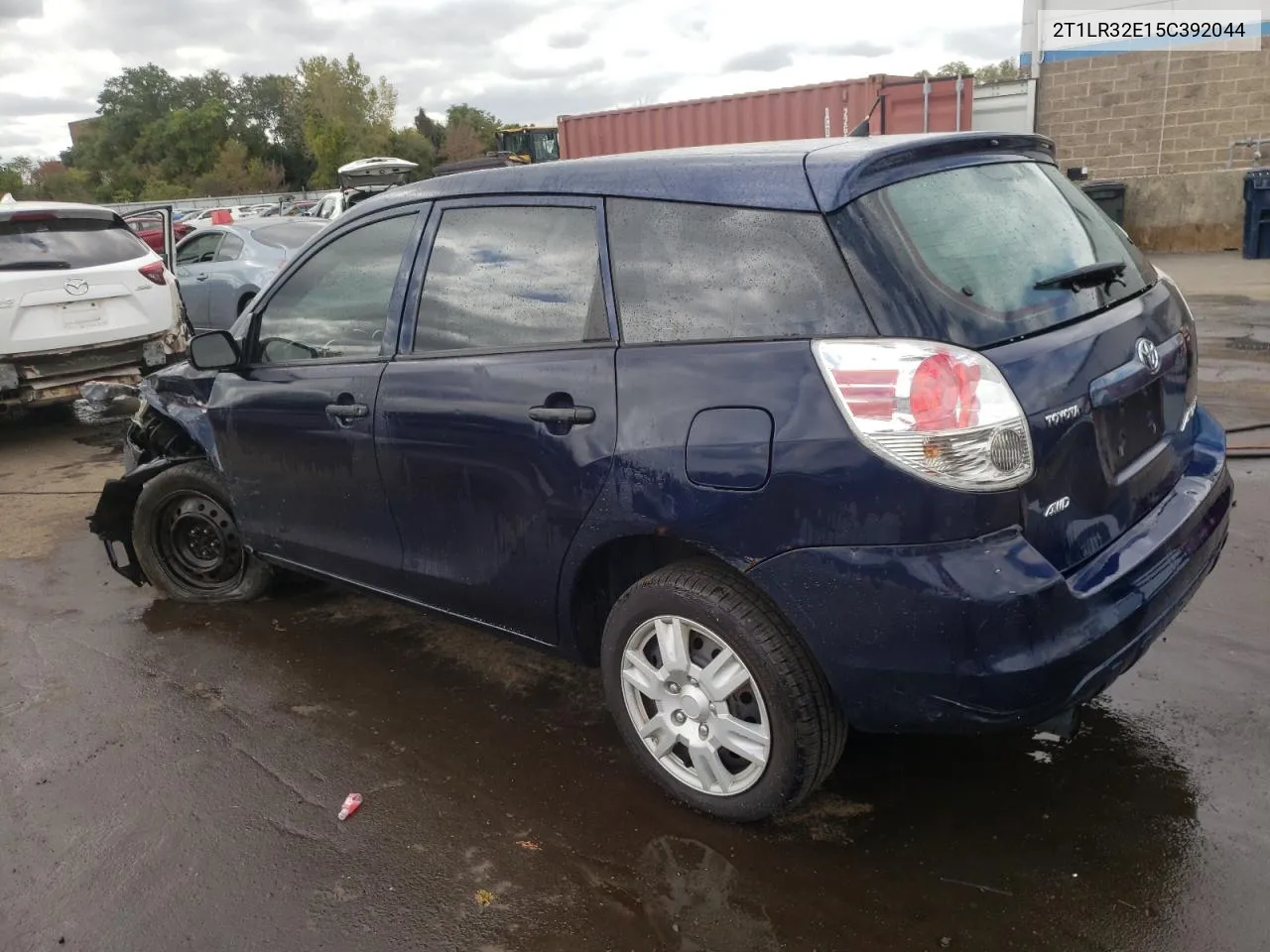 2005 Toyota Corolla Matrix Base VIN: 2T1LR32E15C392044 Lot: 72802744