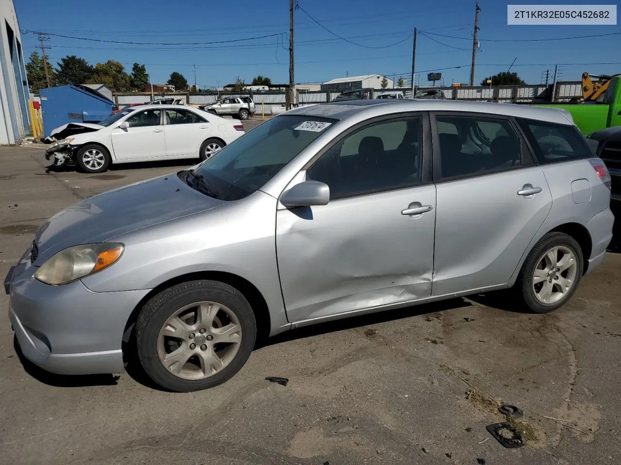 2005 Toyota Corolla Matrix Xr VIN: 2T1KR32E05C452682 Lot: 73181674