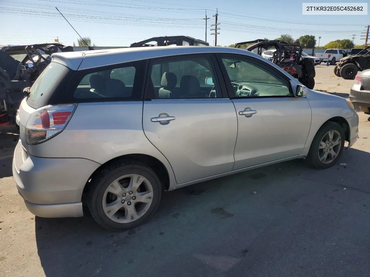 2005 Toyota Corolla Matrix Xr VIN: 2T1KR32E05C452682 Lot: 73181674