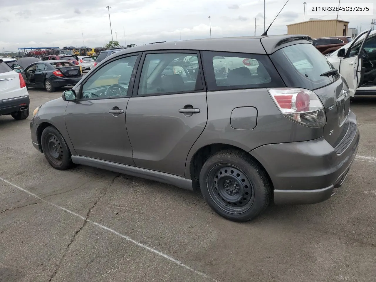 2005 Toyota Corolla Matrix Xr VIN: 2T1KR32E45C372575 Lot: 73530424