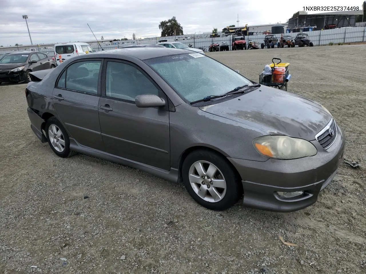 2005 Toyota Corolla Ce VIN: 1NXBR32E25Z374498 Lot: 76389144