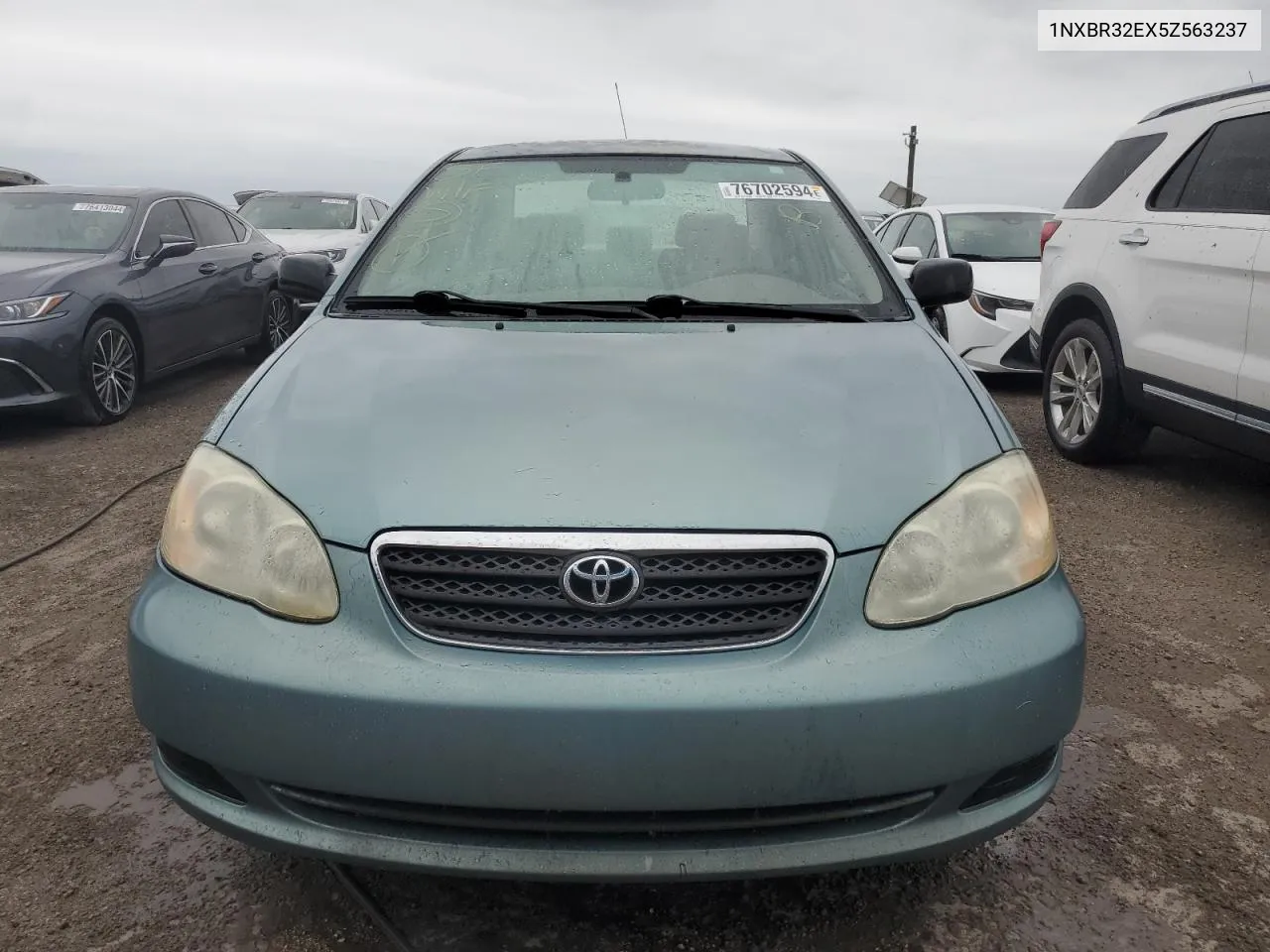 2005 Toyota Corolla Ce VIN: 1NXBR32EX5Z563237 Lot: 76702594