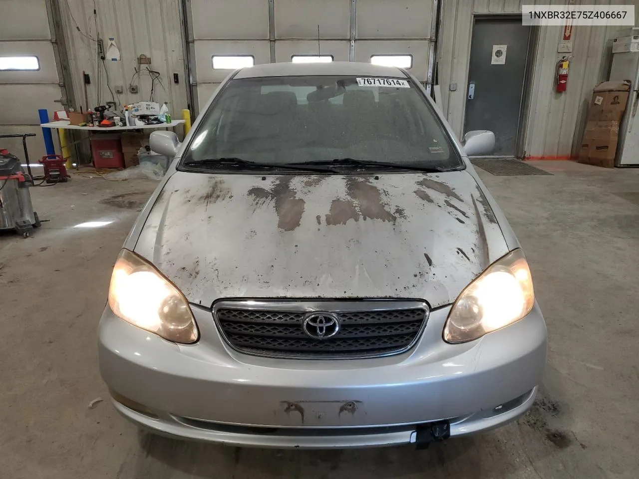 2005 Toyota Corolla Ce VIN: 1NXBR32E75Z406667 Lot: 76717614