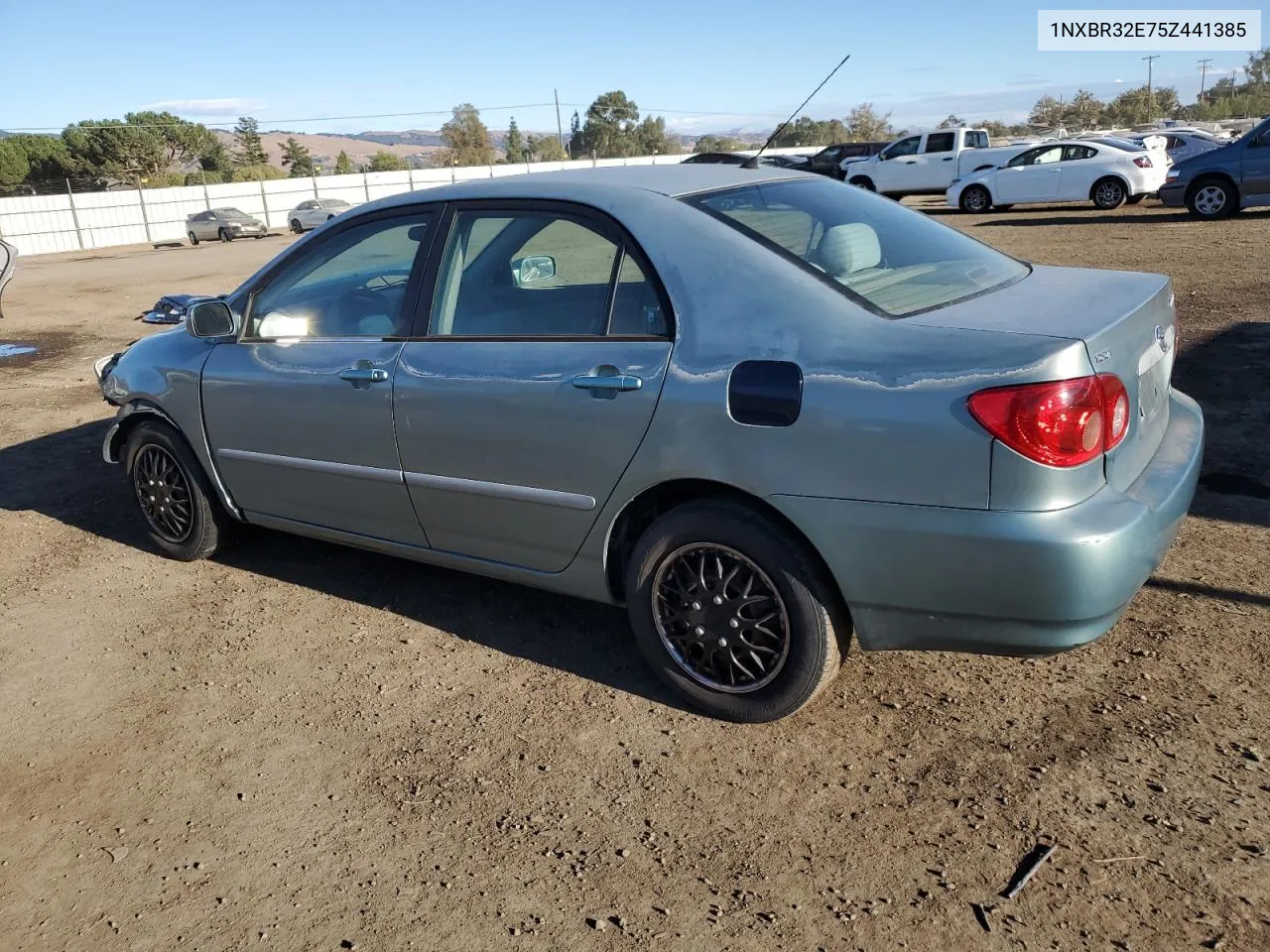 2005 Toyota Corolla Ce VIN: 1NXBR32E75Z441385 Lot: 76757064