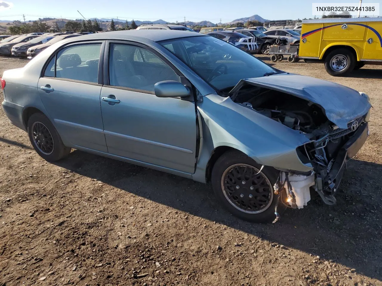 2005 Toyota Corolla Ce VIN: 1NXBR32E75Z441385 Lot: 76757064