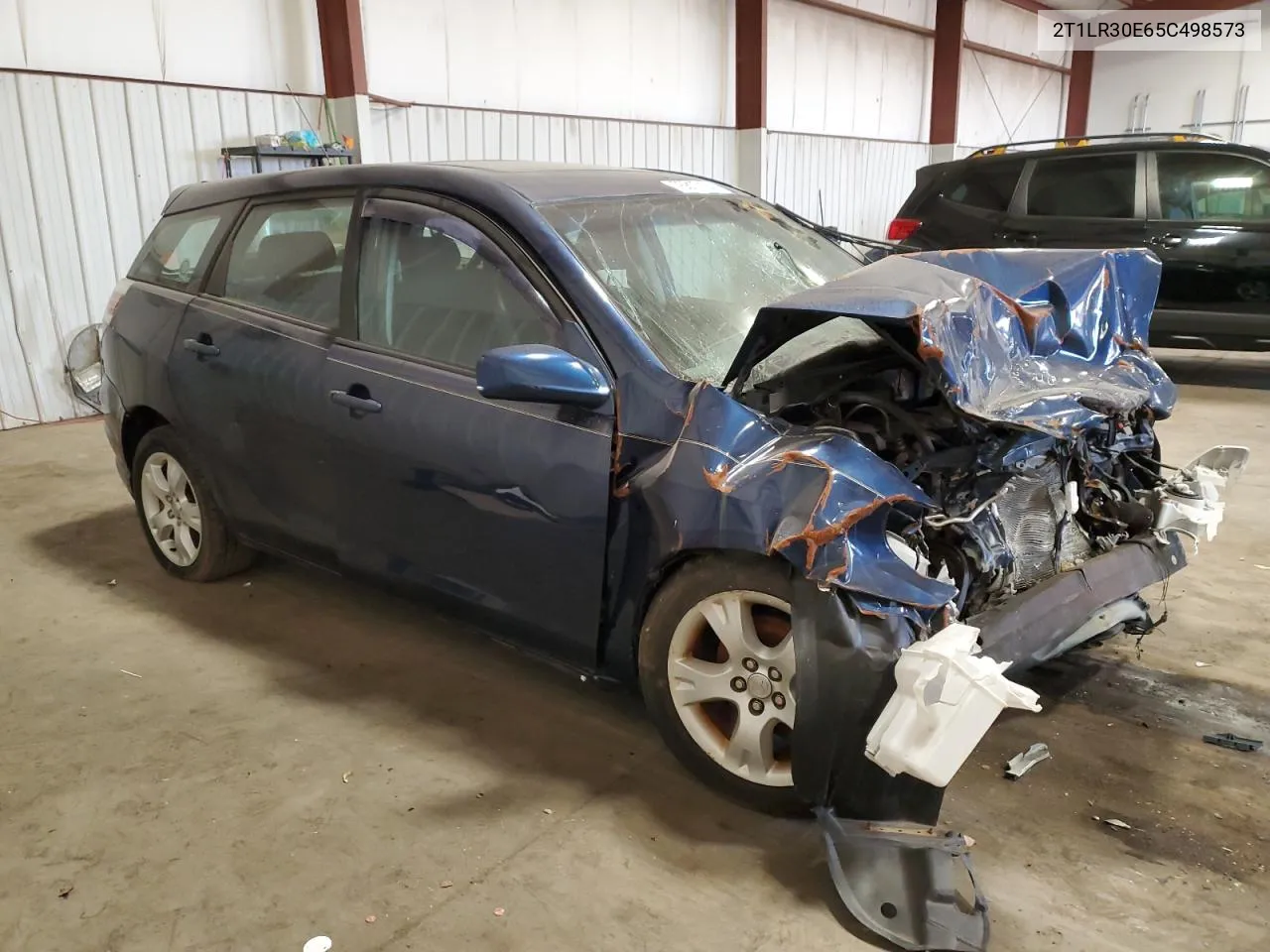 2005 Toyota Corolla Matrix Base VIN: 2T1LR30E65C498573 Lot: 76817494