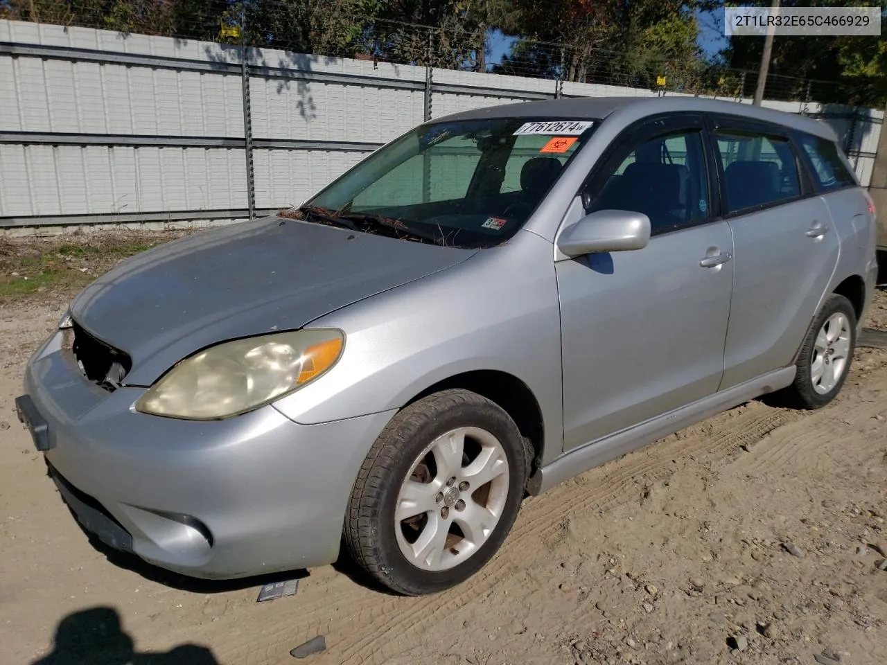 2005 Toyota Corolla Matrix Base VIN: 2T1LR32E65C466929 Lot: 77612674