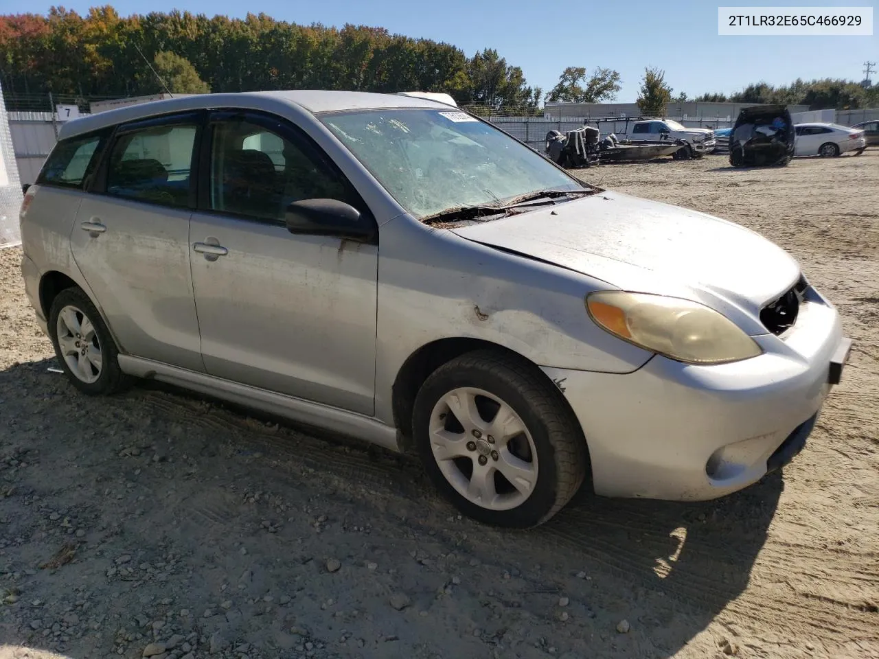 2005 Toyota Corolla Matrix Base VIN: 2T1LR32E65C466929 Lot: 77612674