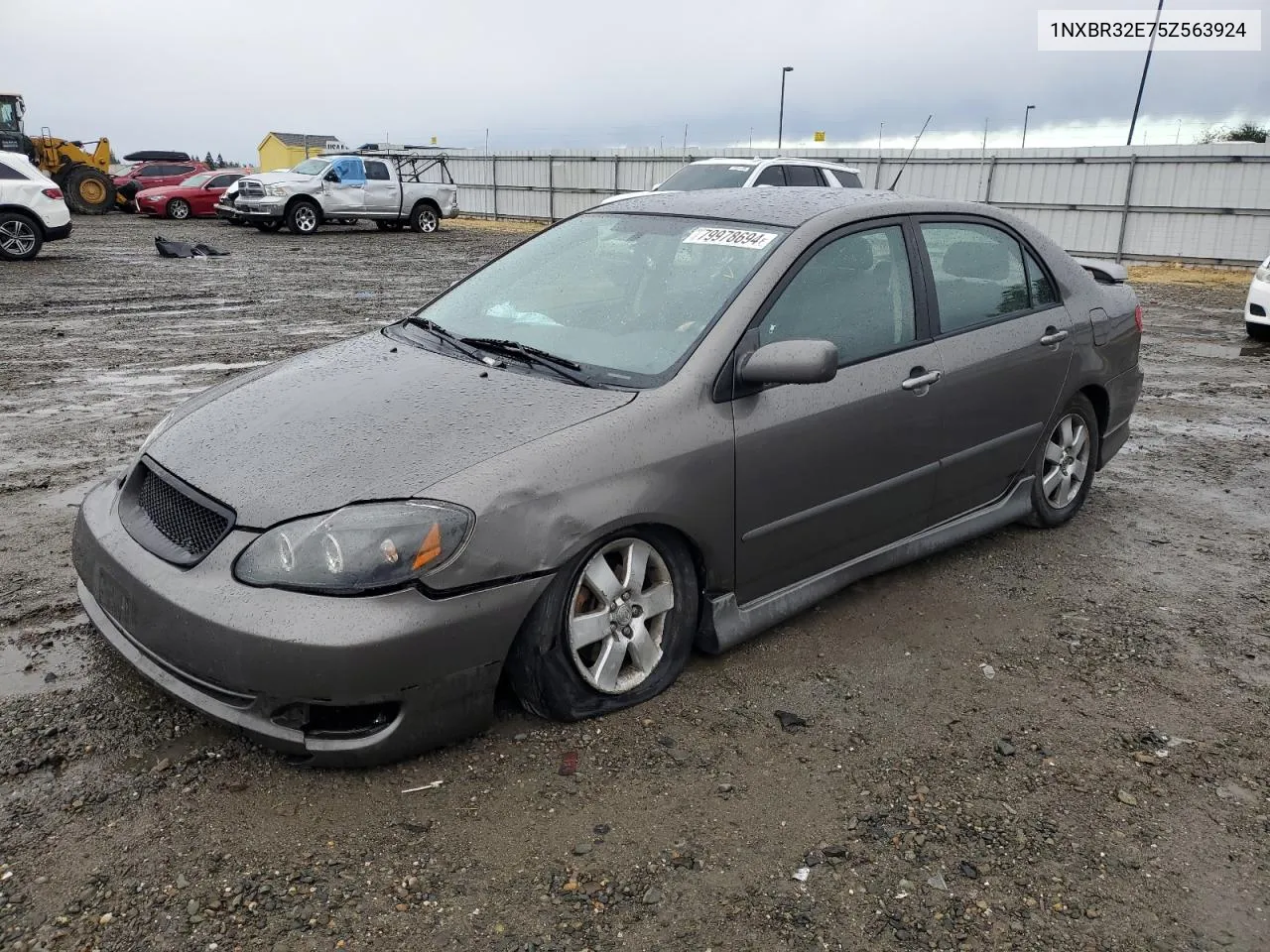 2005 Toyota Corolla Ce VIN: 1NXBR32E75Z563924 Lot: 79978694