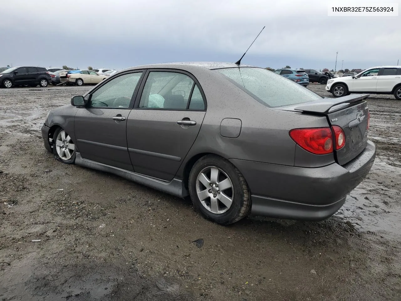 2005 Toyota Corolla Ce VIN: 1NXBR32E75Z563924 Lot: 79978694