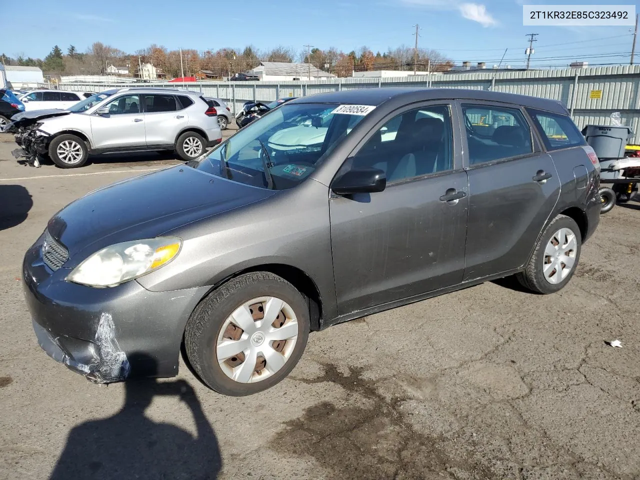 2005 Toyota Corolla Matrix Xr VIN: 2T1KR32E85C323492 Lot: 81090584