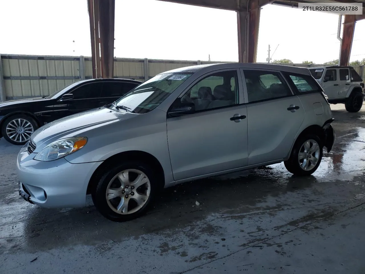 2006 Toyota Corolla Matrix Base VIN: 2T1LR32E56C561788 Lot: 77820964