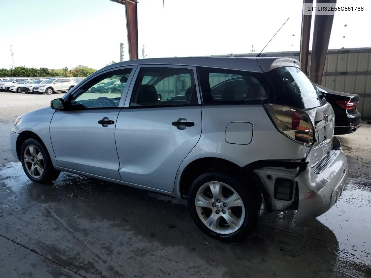 2006 Toyota Corolla Matrix Base VIN: 2T1LR32E56C561788 Lot: 77820964