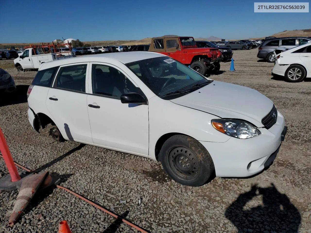 2006 Toyota Corolla Matrix Base VIN: 2T1LR32E76C563039 Lot: 79666534