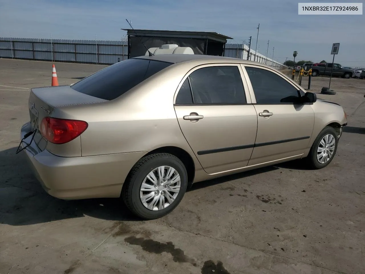 2007 Toyota Corolla Ce VIN: 1NXBR32E17Z924986 Lot: 79770284