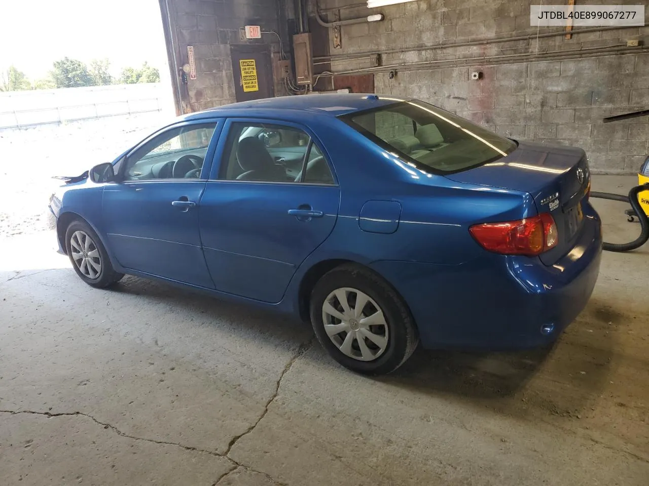 2009 Toyota Corolla Base VIN: JTDBL40E899067277 Lot: 69633924