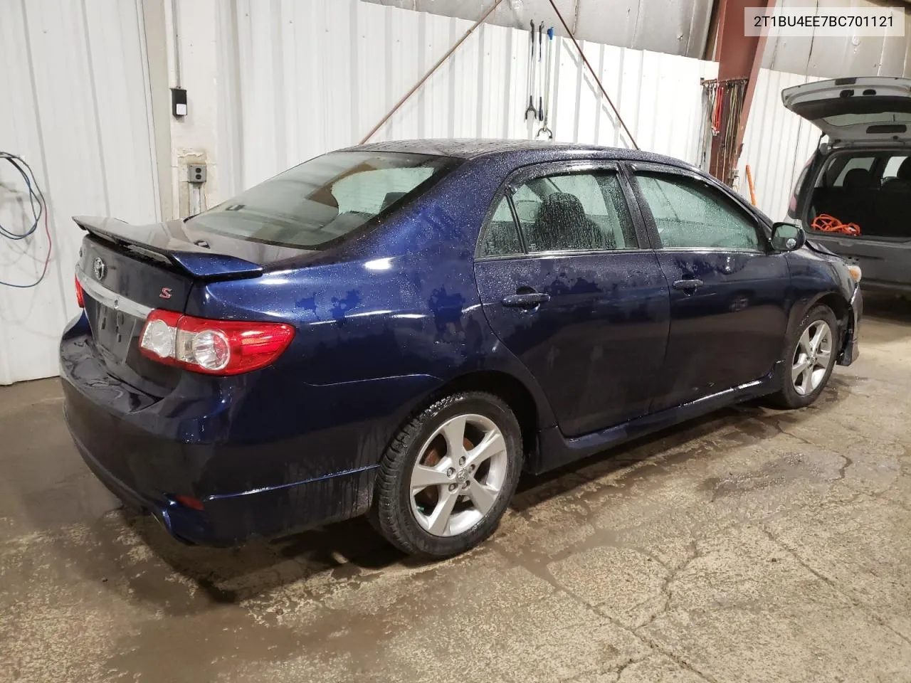 2011 Toyota Corolla Base VIN: 2T1BU4EE7BC701121 Lot: 68118244