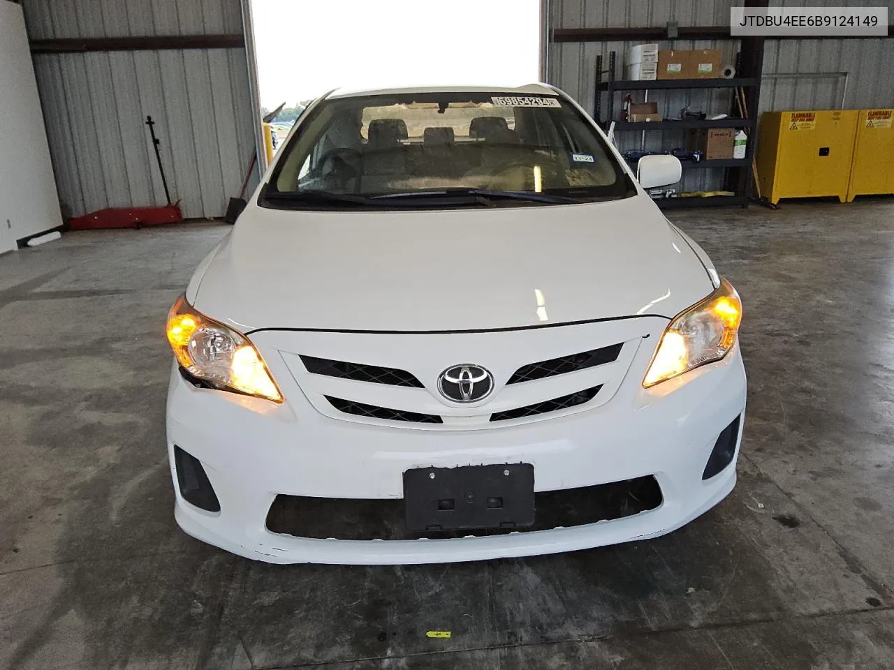 2011 Toyota Corolla Base VIN: JTDBU4EE6B9124149 Lot: 69854294