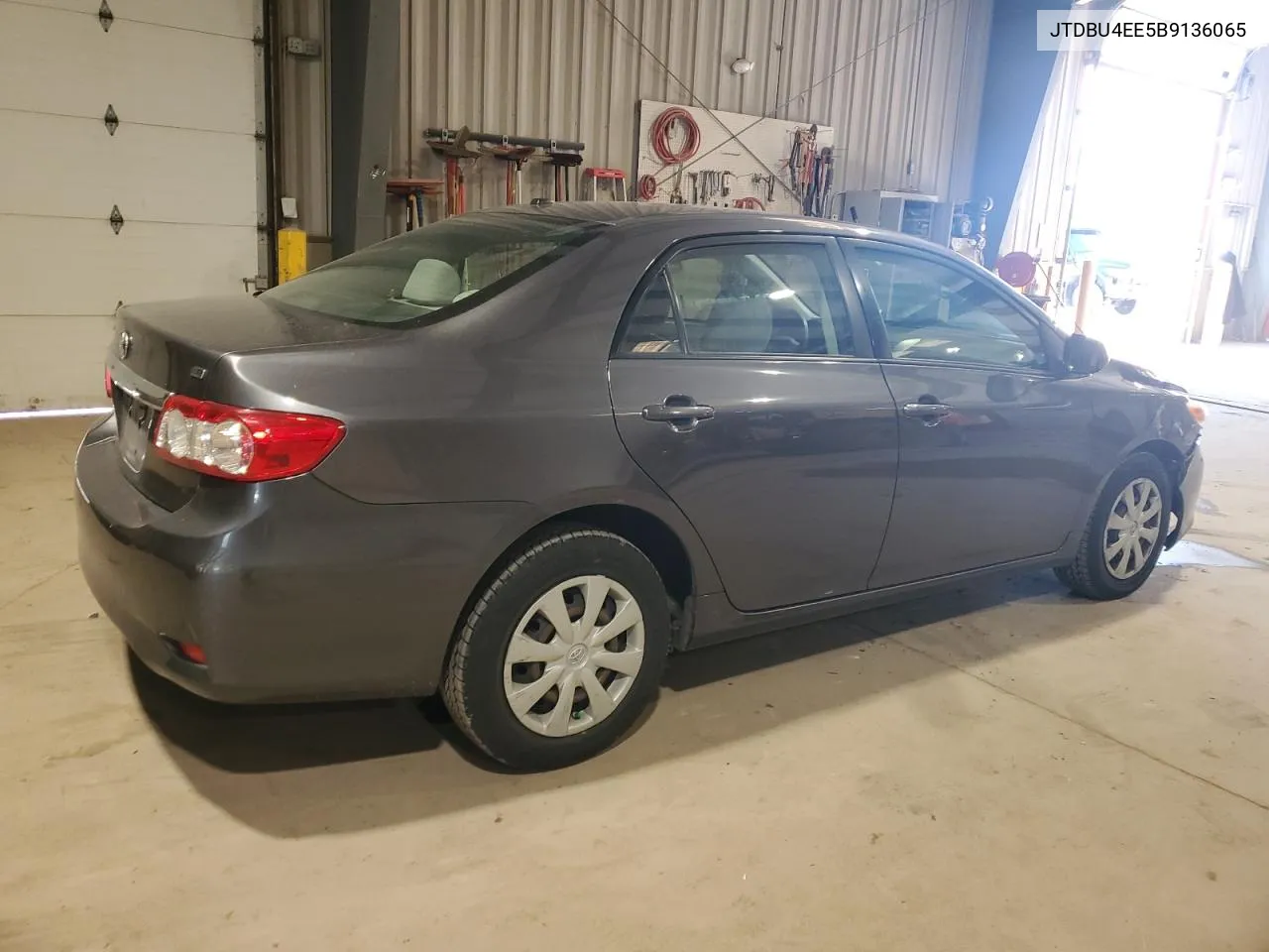 JTDBU4EE5B9136065 2011 Toyota Corolla Base