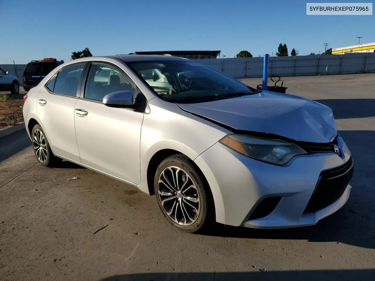 2014 Toyota Corolla L VIN: 5YFBURHEXEP075965 Lot: 71079144