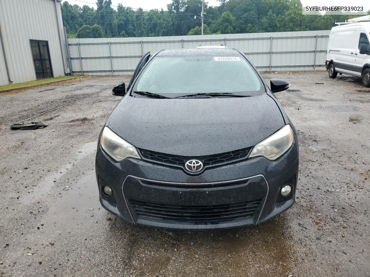 2015 Toyota Corolla L VIN: 5YFBURHE6FP339023 Lot: 57229474