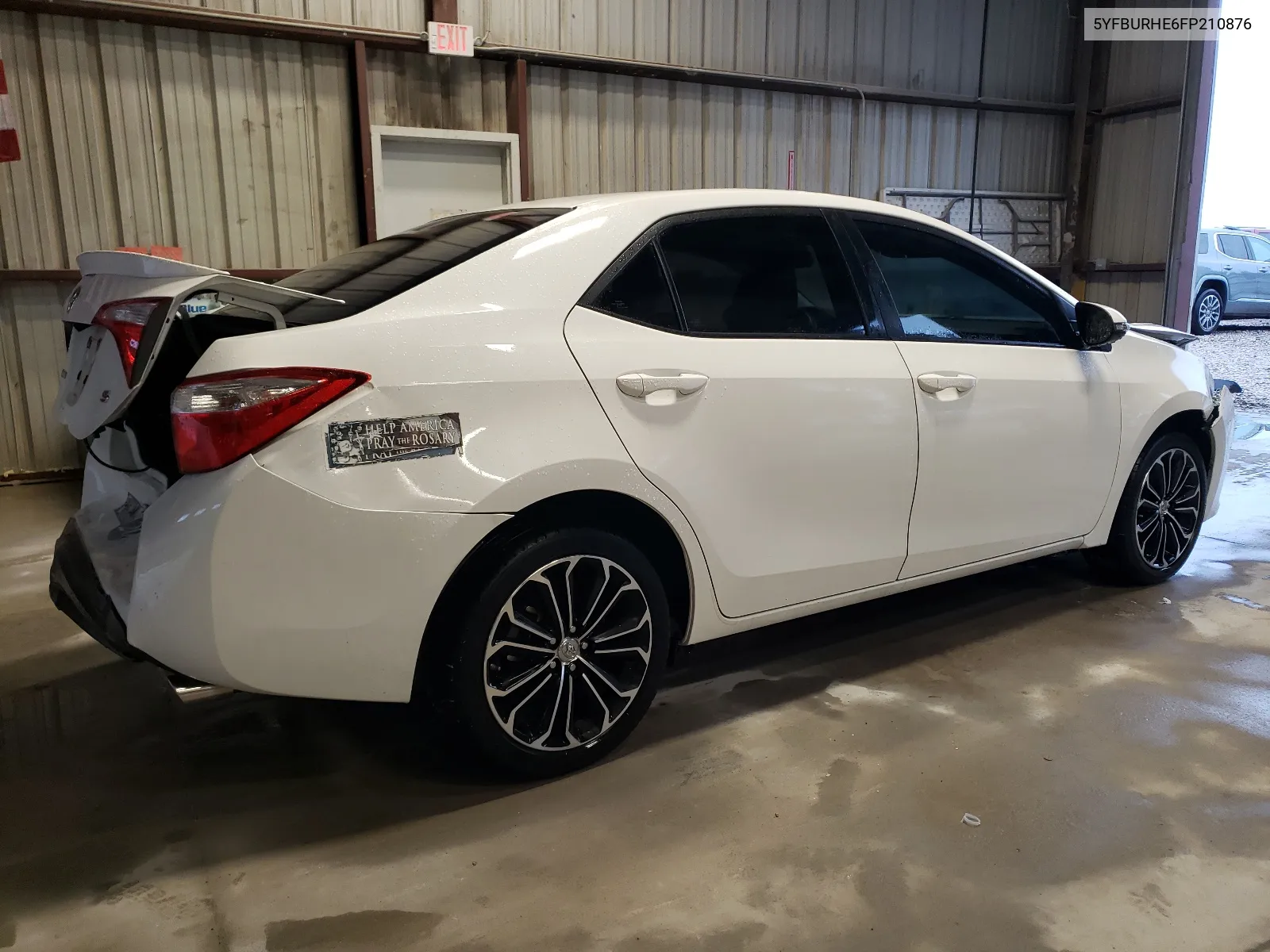 2015 Toyota Corolla L VIN: 5YFBURHE6FP210876 Lot: 62236664